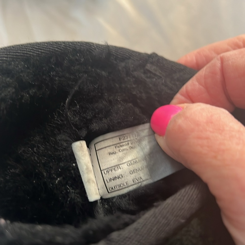 Used Condition Authentic Black Uggs - image 4